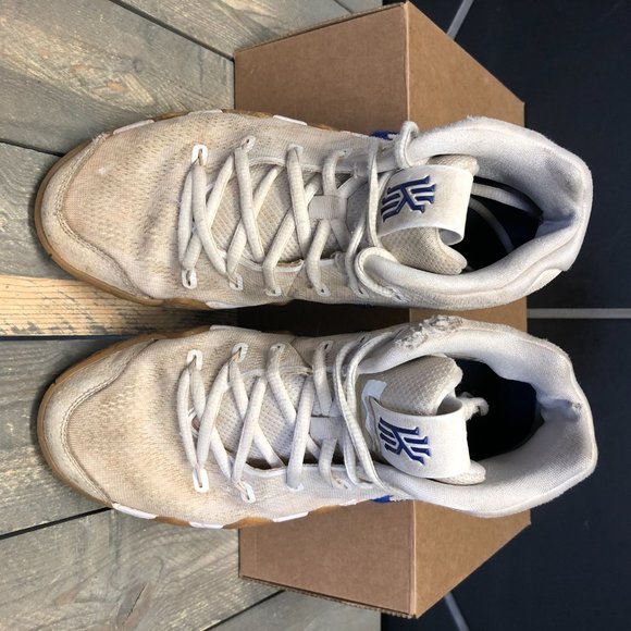 ~Used W/O Box! Nike Kyrie 4 GS Uncle Drew Beige Basketball Sneakers Size 6Y - Picture 3 of 6